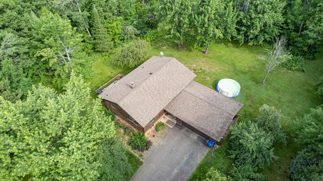 5665 Hagberg Road, Hermantown, MN 55811
