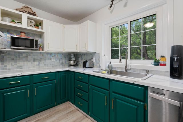 5665 Hagberg Road, Hermantown, MN 55811