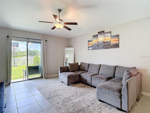 9814 LEMON DROP LOOP, Sun City Center, FL 33573