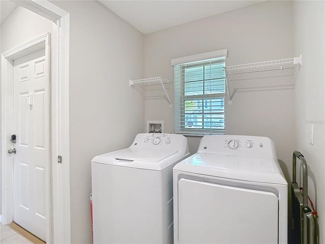 9814 LEMON DROP LOOP, Sun City Center, FL 33573
