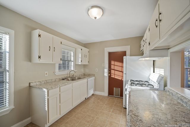 103 Cosgrove, San Antonio, TX 78210