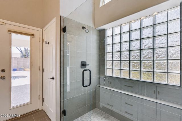 2243 E ROBIN Lane, Phoenix, AZ 85024