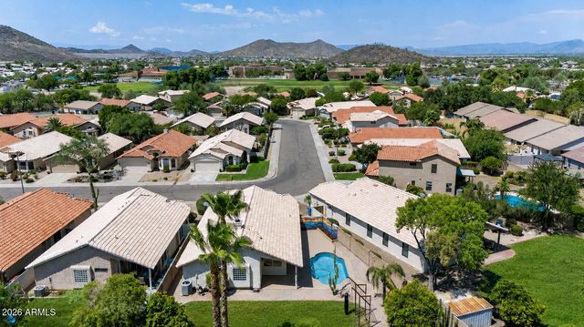2243 E ROBIN Lane, Phoenix, AZ 85024