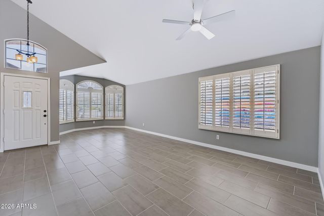 2243 E ROBIN Lane, Phoenix, AZ 85024