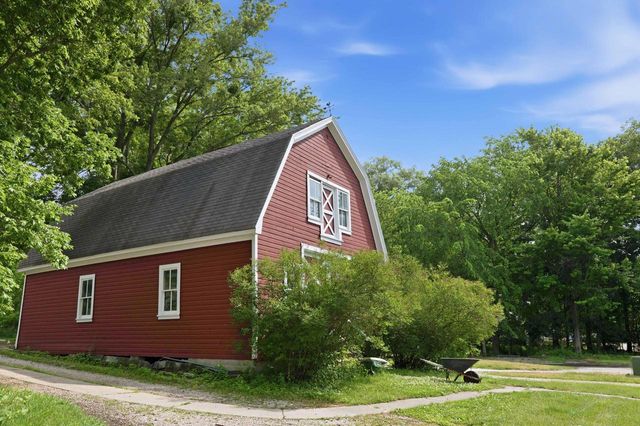 N30W29393 Hillcrest DRIVE, Pewaukee, WI 53072