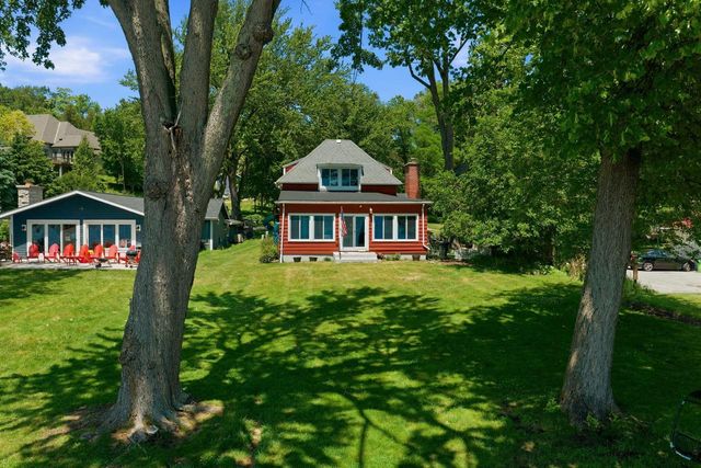N30W29393 Hillcrest DRIVE, Pewaukee, WI 53072
