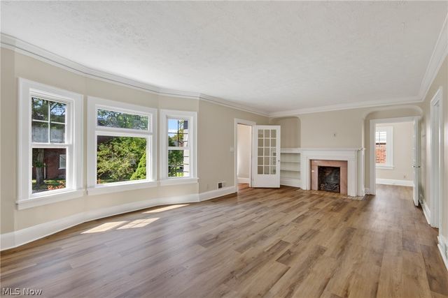1629 Ivydale Road, Cleveland Heights, OH 44118