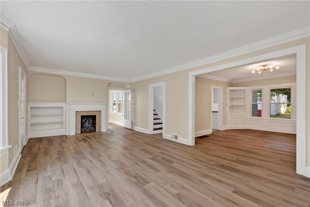1629 Ivydale Road, Cleveland Heights, OH 44118