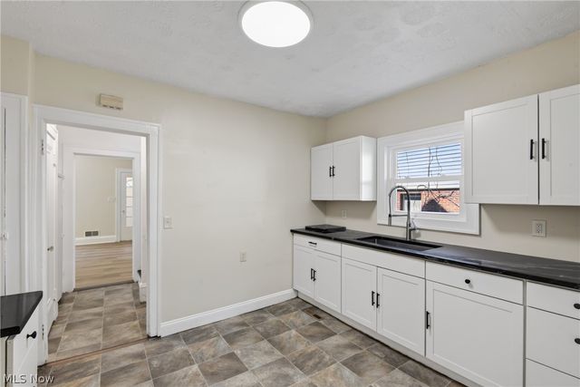 1629 Ivydale Road, Cleveland Heights, OH 44118