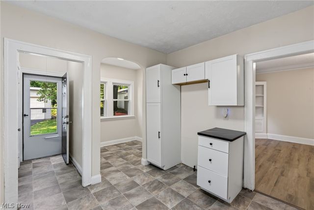 1629 Ivydale Road, Cleveland Heights, OH 44118