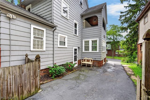 1629 Ivydale Road, Cleveland Heights, OH 44118