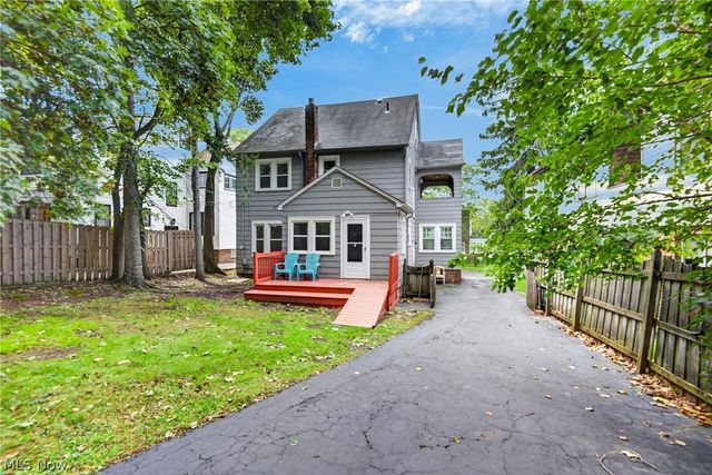 1629 Ivydale Road, Cleveland Heights, OH 44118