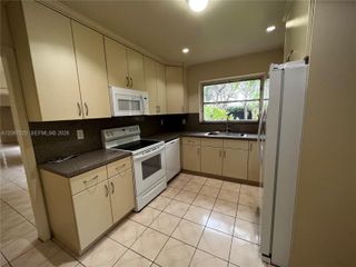 3351 SW 18th Street 3351, Miami, FL 33145