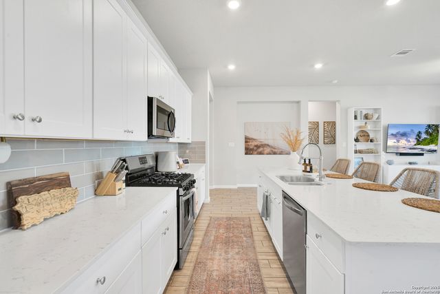 5307 Saunter Ln, Bulverde, TX 78163