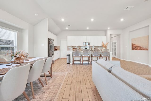 5307 Saunter Ln, Bulverde, TX 78163