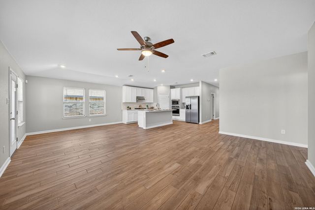 12915 Louberg Valley, San Antonio, TX 78253