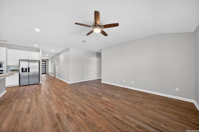 12915 Louberg Valley, San Antonio, TX 78253