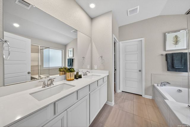 12915 Louberg Valley, San Antonio, TX 78253