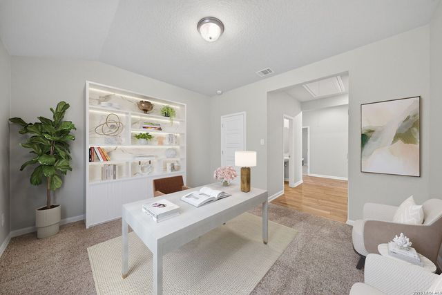 12915 Louberg Valley, San Antonio, TX 78253