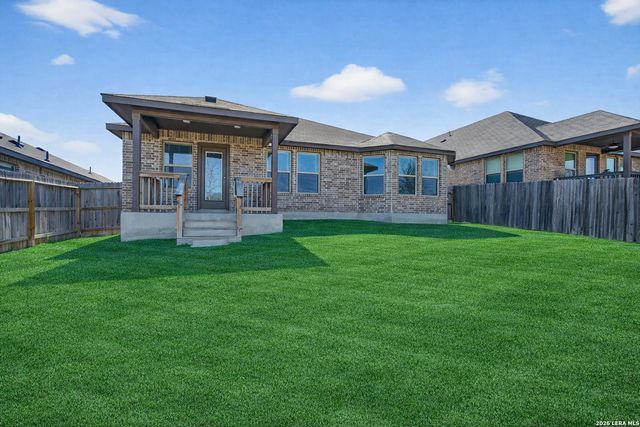 12915 Louberg Valley, San Antonio, TX 78253