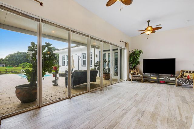 6601 Appaloosa Trail, Southwest Ranches, FL 33330