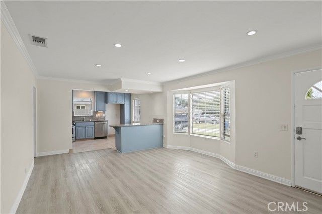 204 W Linfield, Glendora, CA 91740