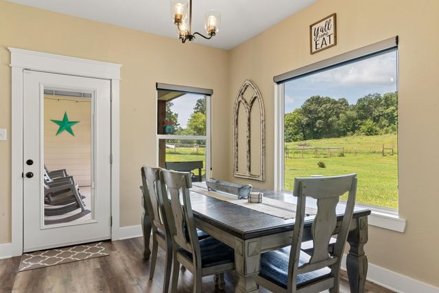 2873 Zinnia Rd, Diana, TX 75640