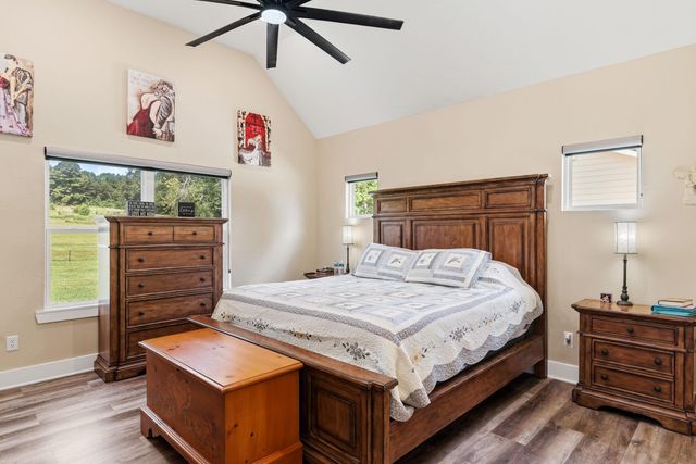2873 Zinnia Rd, Diana, TX 75640