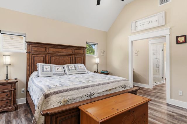 2873 Zinnia Rd, Diana, TX 75640