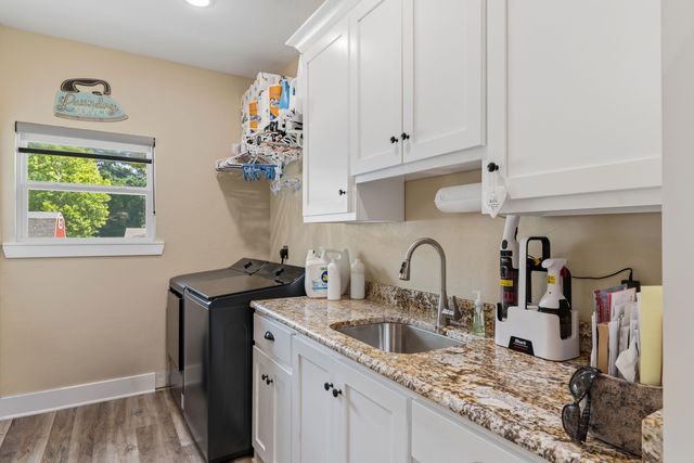 2873 Zinnia Rd, Diana, TX 75640