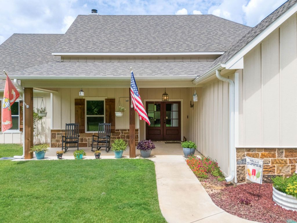2873 Zinnia Rd, Diana, TX 75640