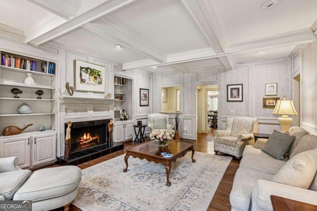 5460 E Idlewood Lane, Atlanta, GA 30327