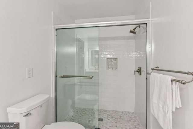 5460 E Idlewood Lane, Atlanta, GA 30327