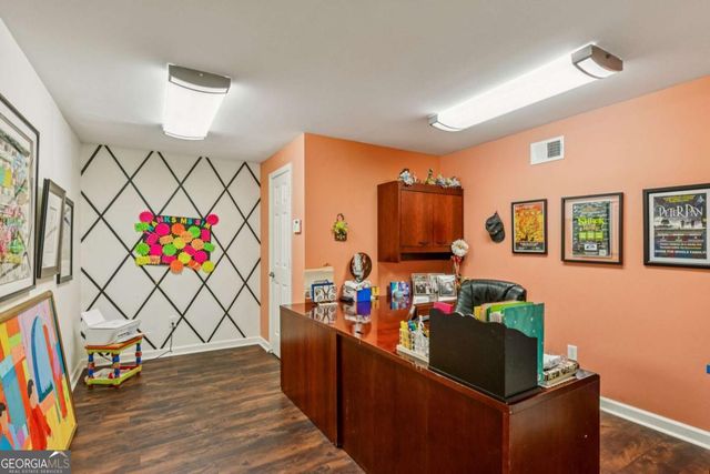 5460 E Idlewood Lane, Atlanta, GA 30327