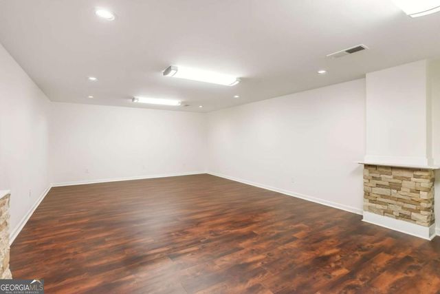 5460 E Idlewood Lane, Atlanta, GA 30327