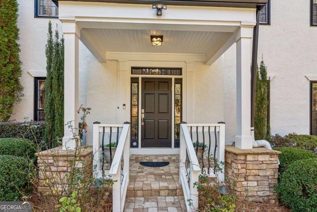 5460 E Idlewood Lane, Atlanta, GA 30327