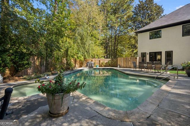 5460 E Idlewood Lane, Atlanta, GA 30327