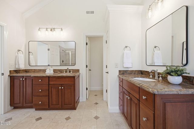 109 Gablewood Lane, Holly Springs, NC 27540
