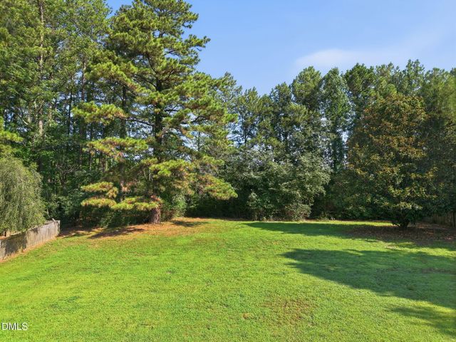 109 Gablewood Lane, Holly Springs, NC 27540