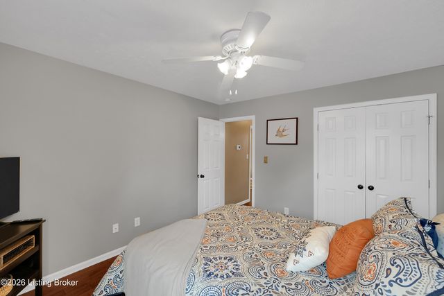 13704 Forest Bend Cir, Louisville, KY 40245
