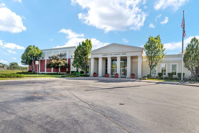 1306 Shamrock Lane, Pingree Grove, IL 60140