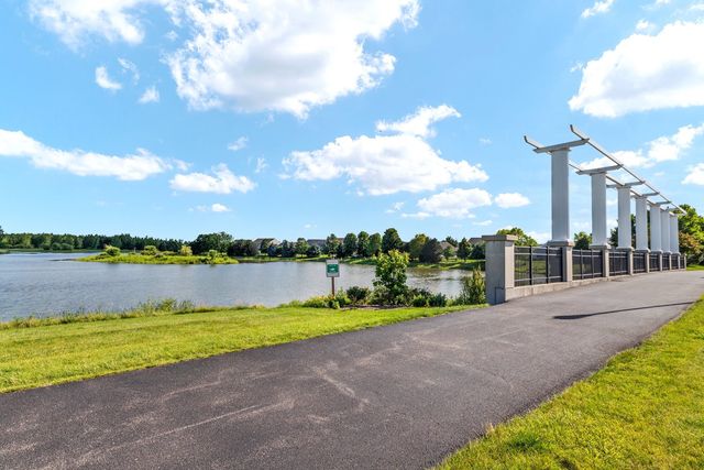 1306 Shamrock Lane, Pingree Grove, IL 60140