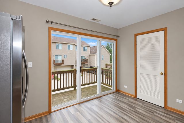1306 Shamrock Lane, Pingree Grove, IL 60140