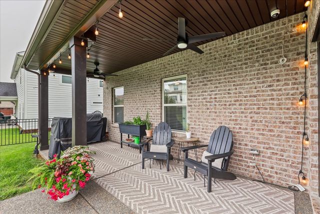 191 Dayflower Dr, Hendersonville, TN 37075