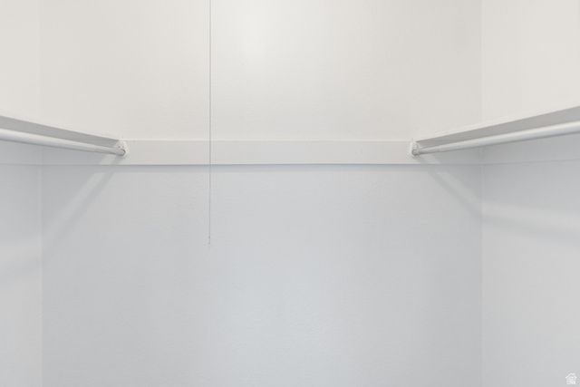 5489 S WILLOW LN, Murray, UT 84107