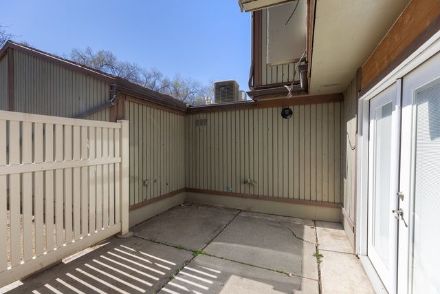 5489 S WILLOW LN, Murray, UT 84107