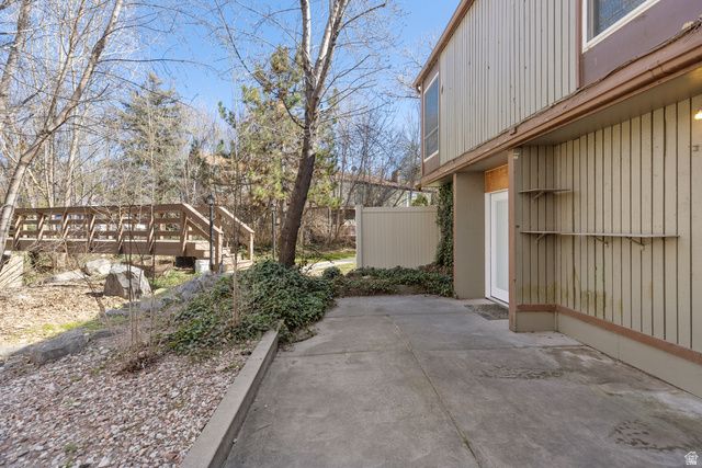 5489 S WILLOW LN, Murray, UT 84107