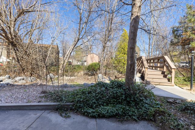 5489 S WILLOW LN, Murray, UT 84107