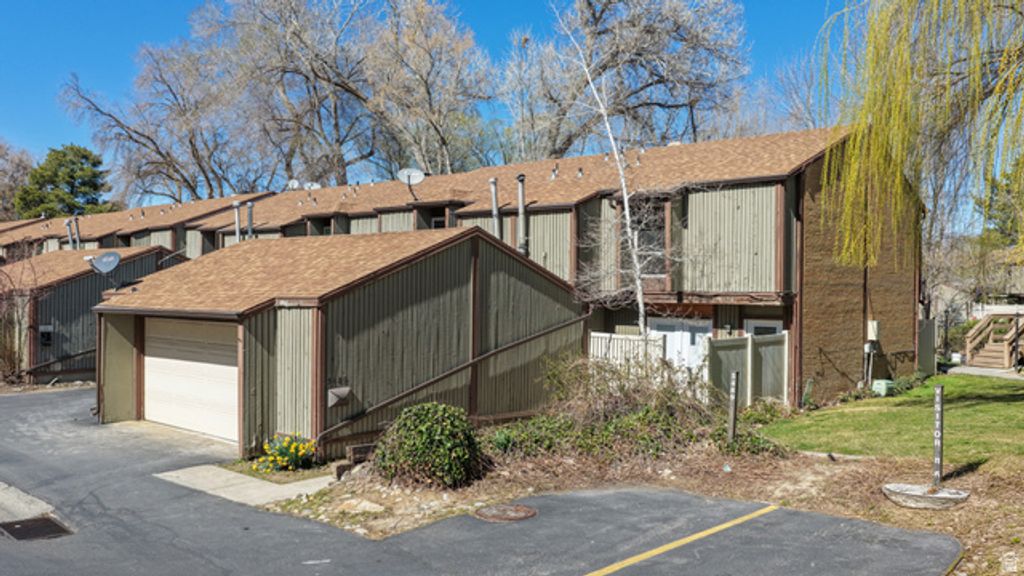 5489 S WILLOW LN, Murray, UT 84107