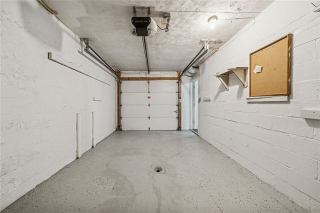 417 Longview Dr, Monroeville, PA 15146